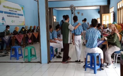 Vaksinasi Covid-19 ke-1 Siswa SMP Muh 2 Masaran